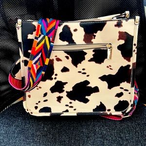 Cute, never been used cross body purse.